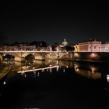 Pantofola Del Papa Luxury At Vatican Apartment Rome Exterior photo